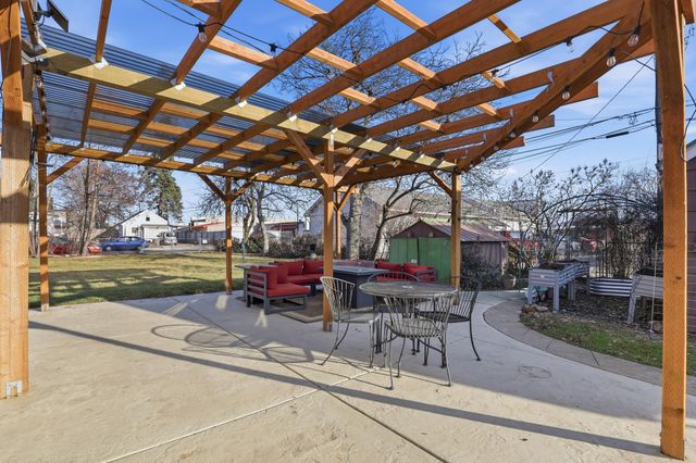 5038 E Commerce Ave, Spokane, WA 99212