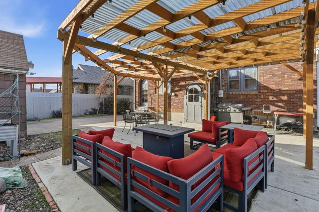 5038 E Commerce Ave, Spokane, WA 99212