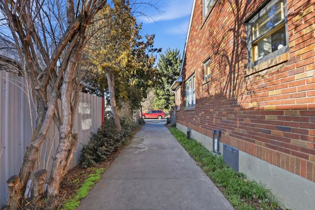 5038 E Commerce Ave, Spokane, WA 99212