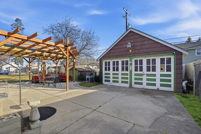 5038 E Commerce Ave, Spokane, WA 99212