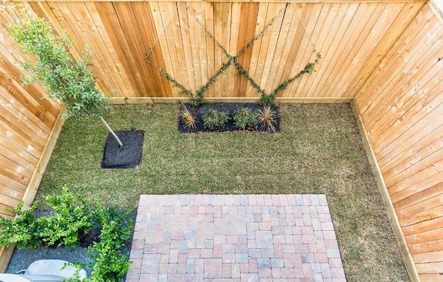 2722 Maxroy Street, Houston, TX 77007