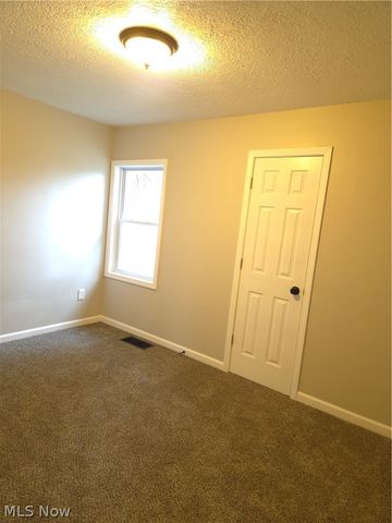 700 Whipple Avenue NW, Canton, OH 44708