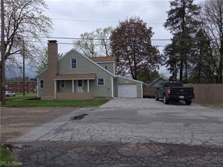 700 Whipple Avenue NW, Canton, OH 44708