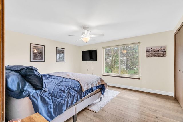 306 Antoinette Drive, Rochester Hills, MI 48309