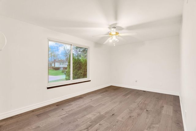 306 Antoinette Drive, Rochester Hills, MI 48309