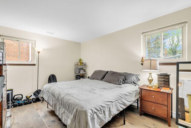 306 Antoinette Drive, Rochester Hills, MI 48309