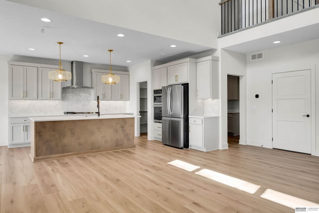10910 S 222nd Street, Gretna, NE 68028