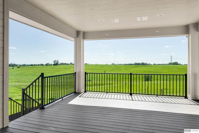 10910 S 222nd Street, Gretna, NE 68028