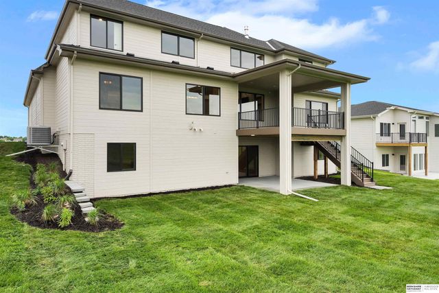 10910 S 222nd Street, Gretna, NE 68028