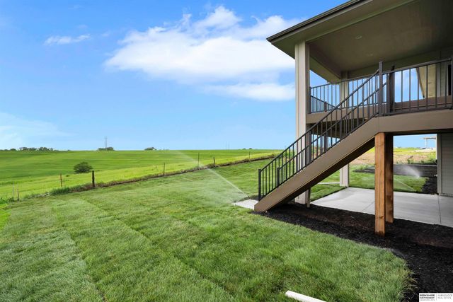10910 S 222nd Street, Gretna, NE 68028