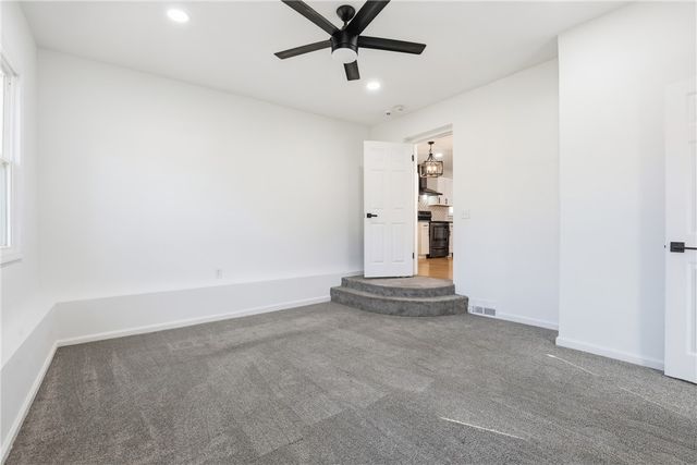 601 S D Street, Easley, SC 29640