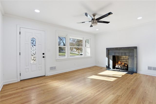 601 S D Street, Easley, SC 29640