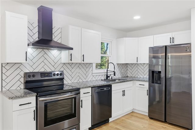 601 S D Street, Easley, SC 29640