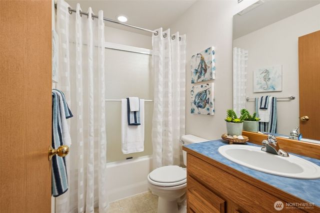 24028 235th Avenue SE, Maple Valley, WA 98038