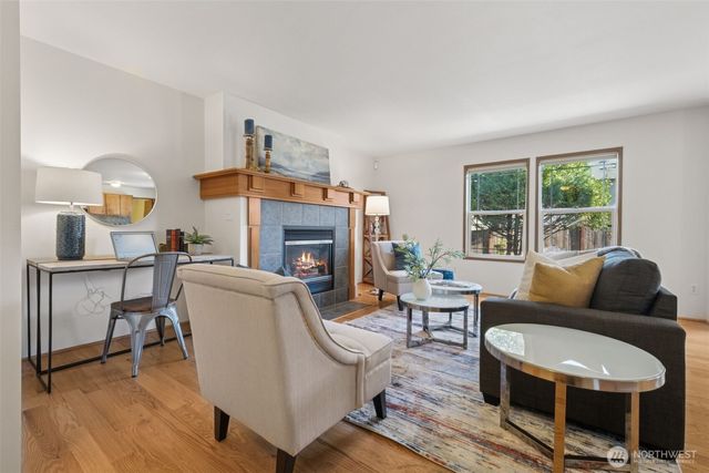 24028 235th Avenue SE, Maple Valley, WA 98038