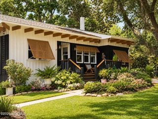 707 E Moore Street, Saint James, NC 28461