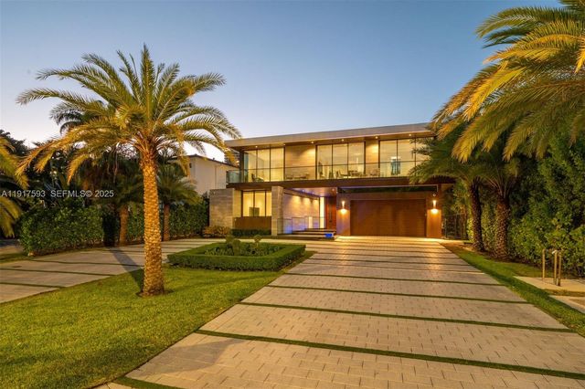 342 S Parkway, Golden Beach, FL 33160