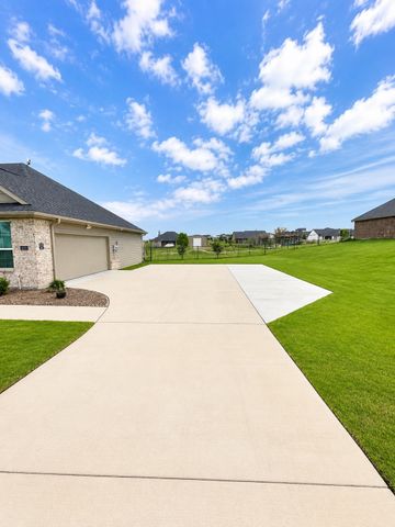 5024 Freestone Drive, Weatherford, TX 76085