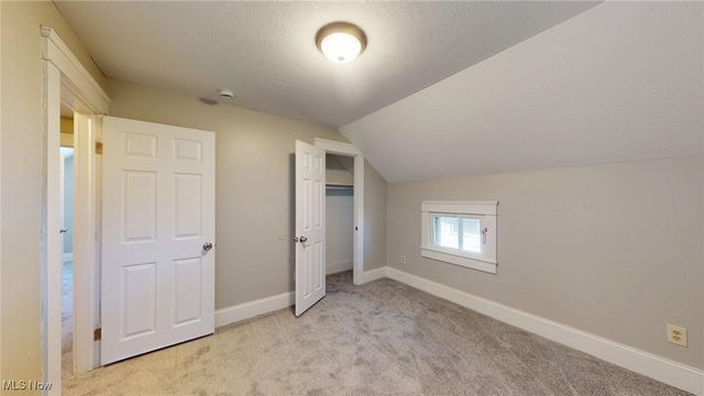 3043 W 105th Street, Cleveland, OH 44111