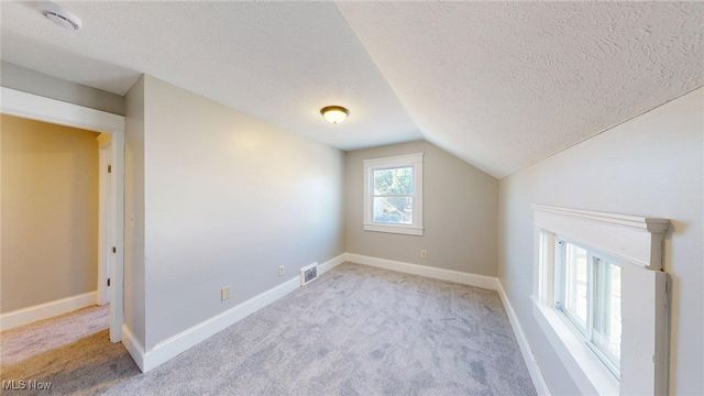 3043 W 105th Street, Cleveland, OH 44111