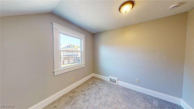 3043 W 105th Street, Cleveland, OH 44111