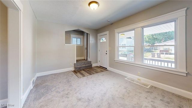 3043 W 105th Street, Cleveland, OH 44111