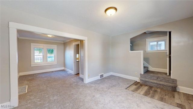 3043 W 105th Street, Cleveland, OH 44111