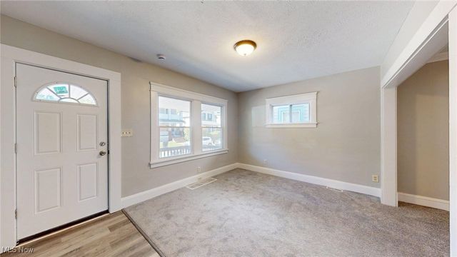 3043 W 105th Street, Cleveland, OH 44111