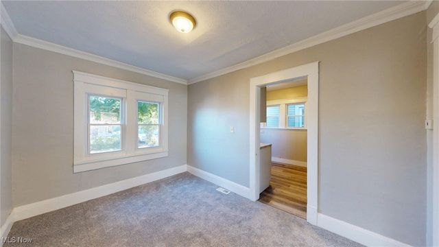 3043 W 105th Street, Cleveland, OH 44111