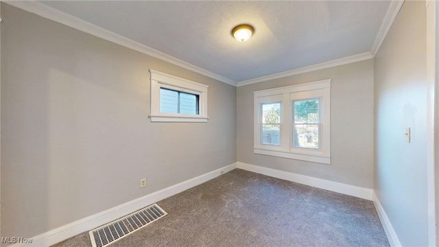 3043 W 105th Street, Cleveland, OH 44111