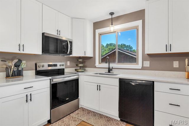 21 Telluride Drive, St Peters, MO 63376