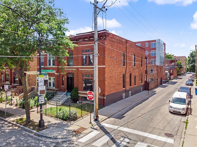 700 S Oakley Boulevard, Chicago, IL 60612