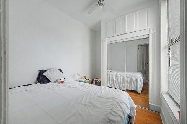 700 S Oakley Boulevard, Chicago, IL 60612