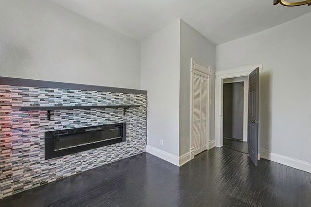 700 S Oakley Boulevard, Chicago, IL 60612