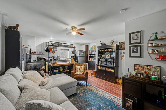 700 S Oakley Boulevard, Chicago, IL 60612