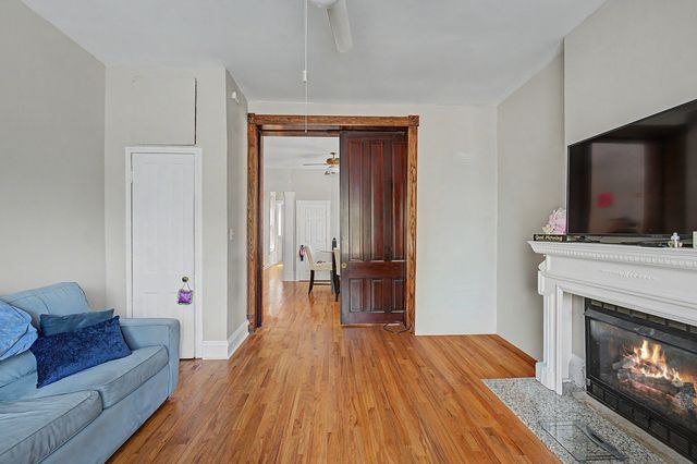 700 S Oakley Boulevard, Chicago, IL 60612