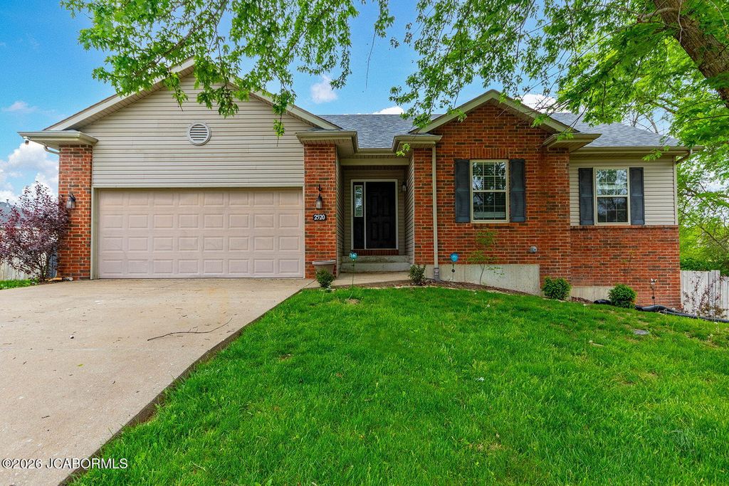 2520 E DANCING WILLOW DRIVE, Columbia, MO 65202