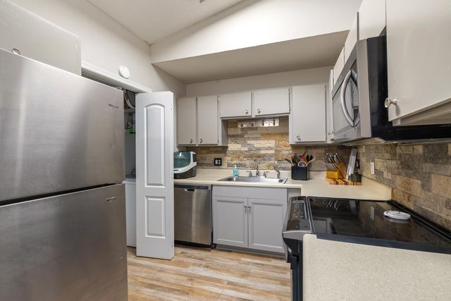 236 Hunters Road, Hopkins, SC 29061