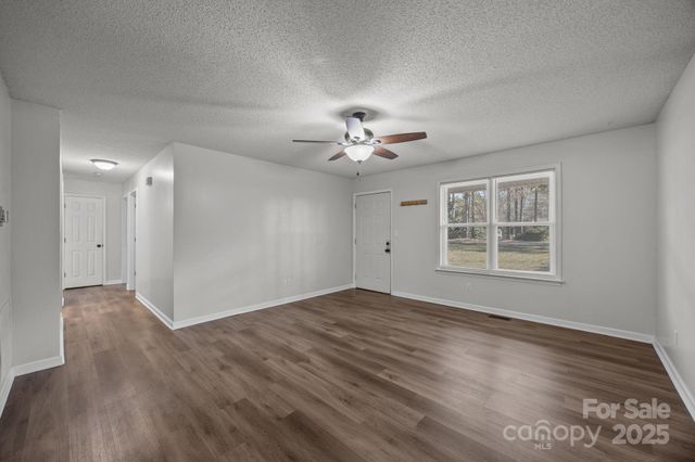 250 Douglas Street, Salisbury, NC 28144