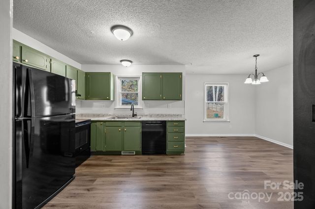 250 Douglas Street, Salisbury, NC 28144