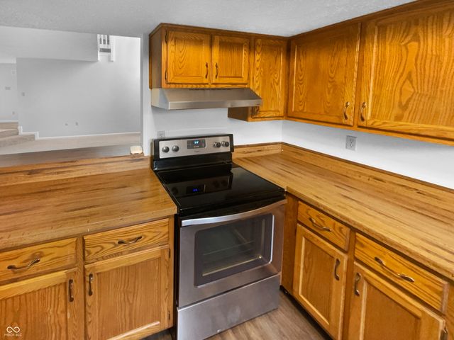 7659 Eagle Valley Pass, Indianapolis, IN 46214