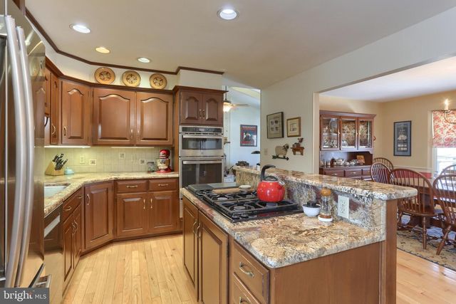 905 EBENEZER RD, Middletown, PA 17057