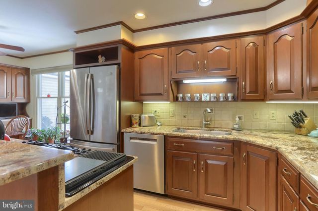 905 EBENEZER RD, Middletown, PA 17057