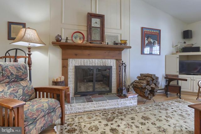 905 EBENEZER RD, Middletown, PA 17057