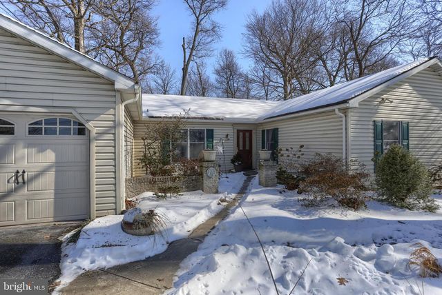 905 EBENEZER RD, Middletown, PA 17057