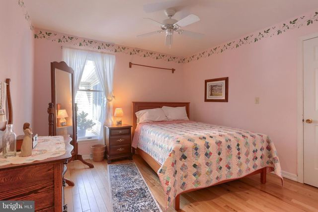 905 EBENEZER RD, Middletown, PA 17057