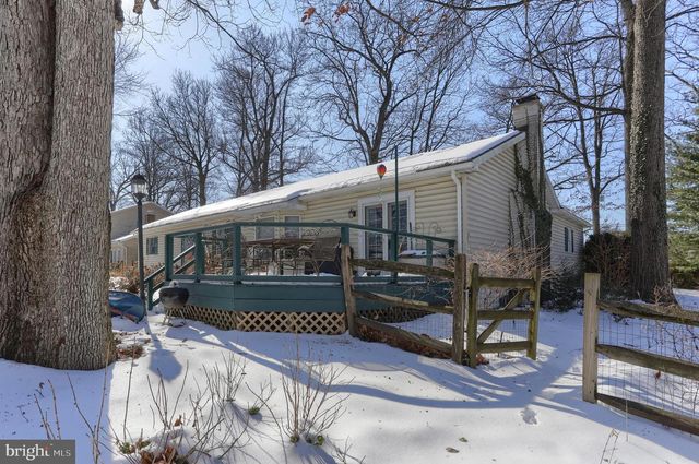 905 EBENEZER RD, Middletown, PA 17057