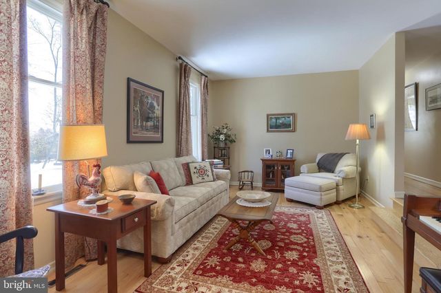 905 EBENEZER RD, Middletown, PA 17057