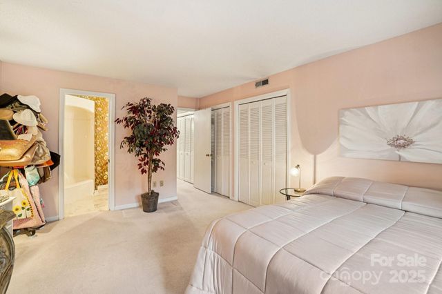 2 Creekside Lane, Asheville, NC 28803