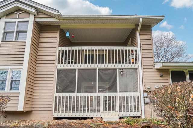 2 Creekside Lane, Asheville, NC 28803